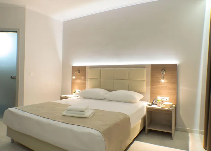 Отель Perla Halkidiki 3*